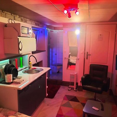 24H Gdynia Mini Apartamenty Na Kod Dostepu & Free Parking & No Keys Eksteriør billede