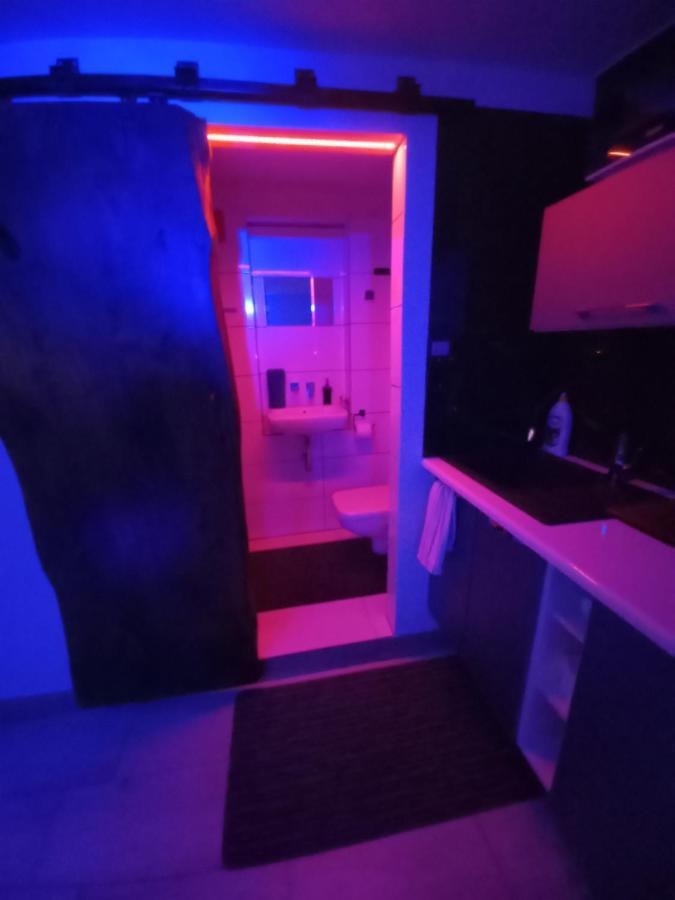 24H Gdynia Mini Apartamenty Na Kod Dostepu & Free Parking & No Keys Eksteriør billede