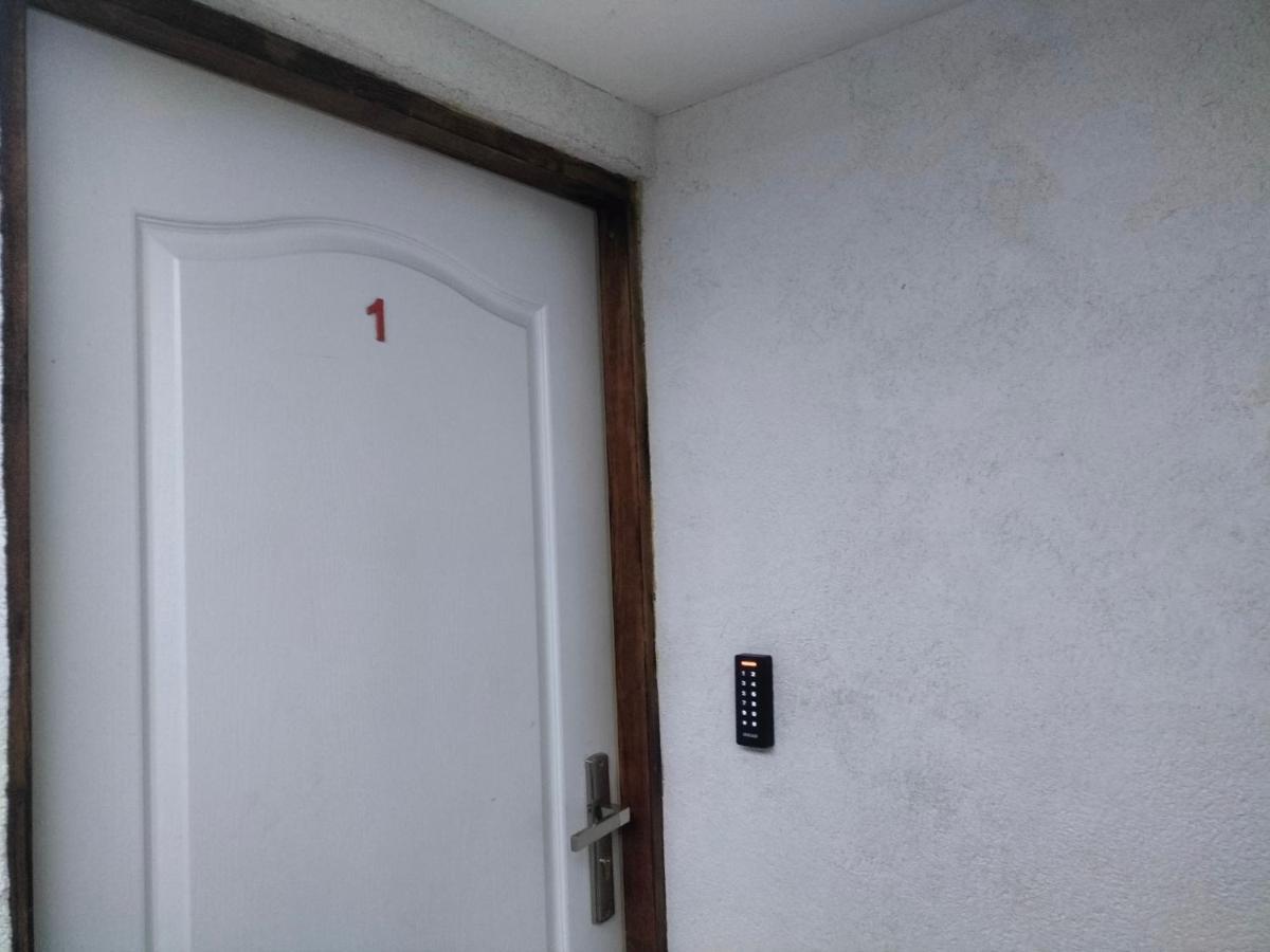 24H Gdynia Mini Apartamenty Na Kod Dostepu & Free Parking & No Keys Eksteriør billede