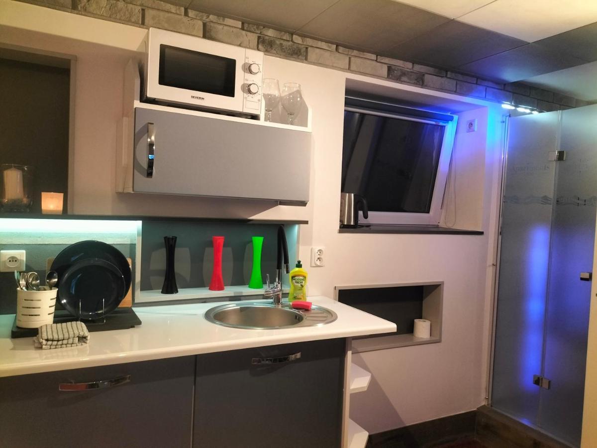 24H Gdynia Mini Apartamenty Na Kod Dostepu & Free Parking & No Keys Eksteriør billede