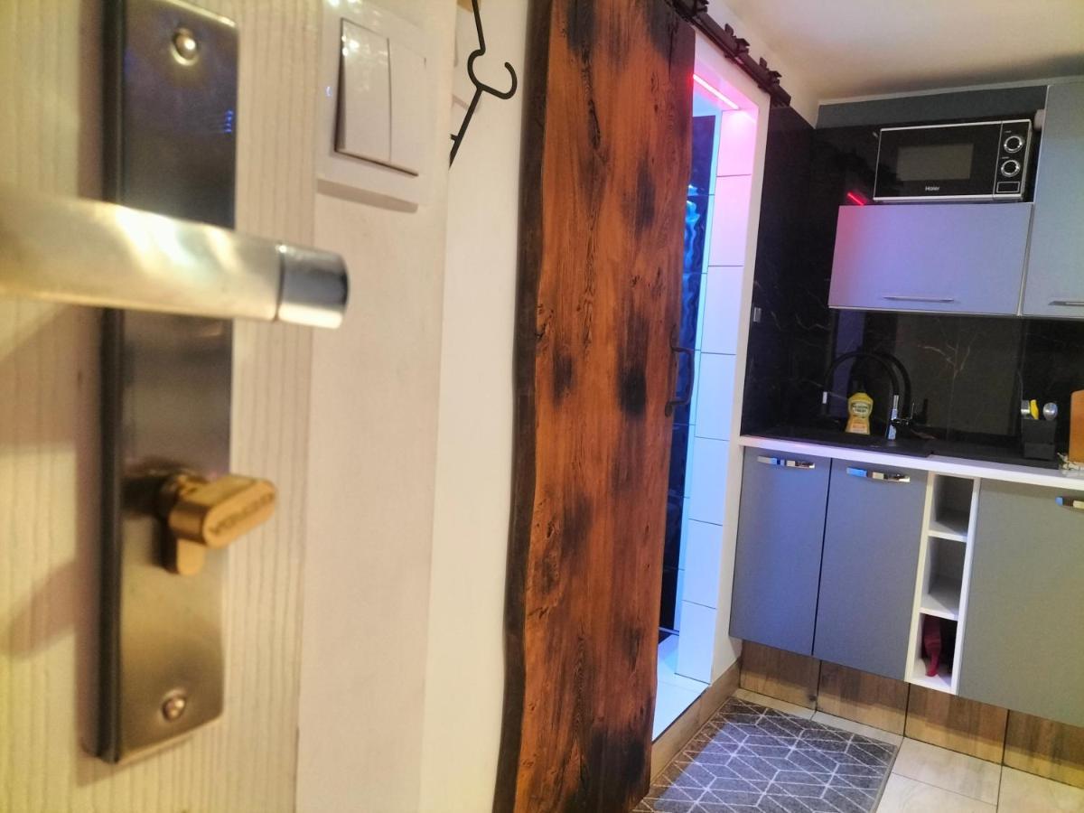 24H Gdynia Mini Apartamenty Na Kod Dostepu & Free Parking & No Keys Eksteriør billede
