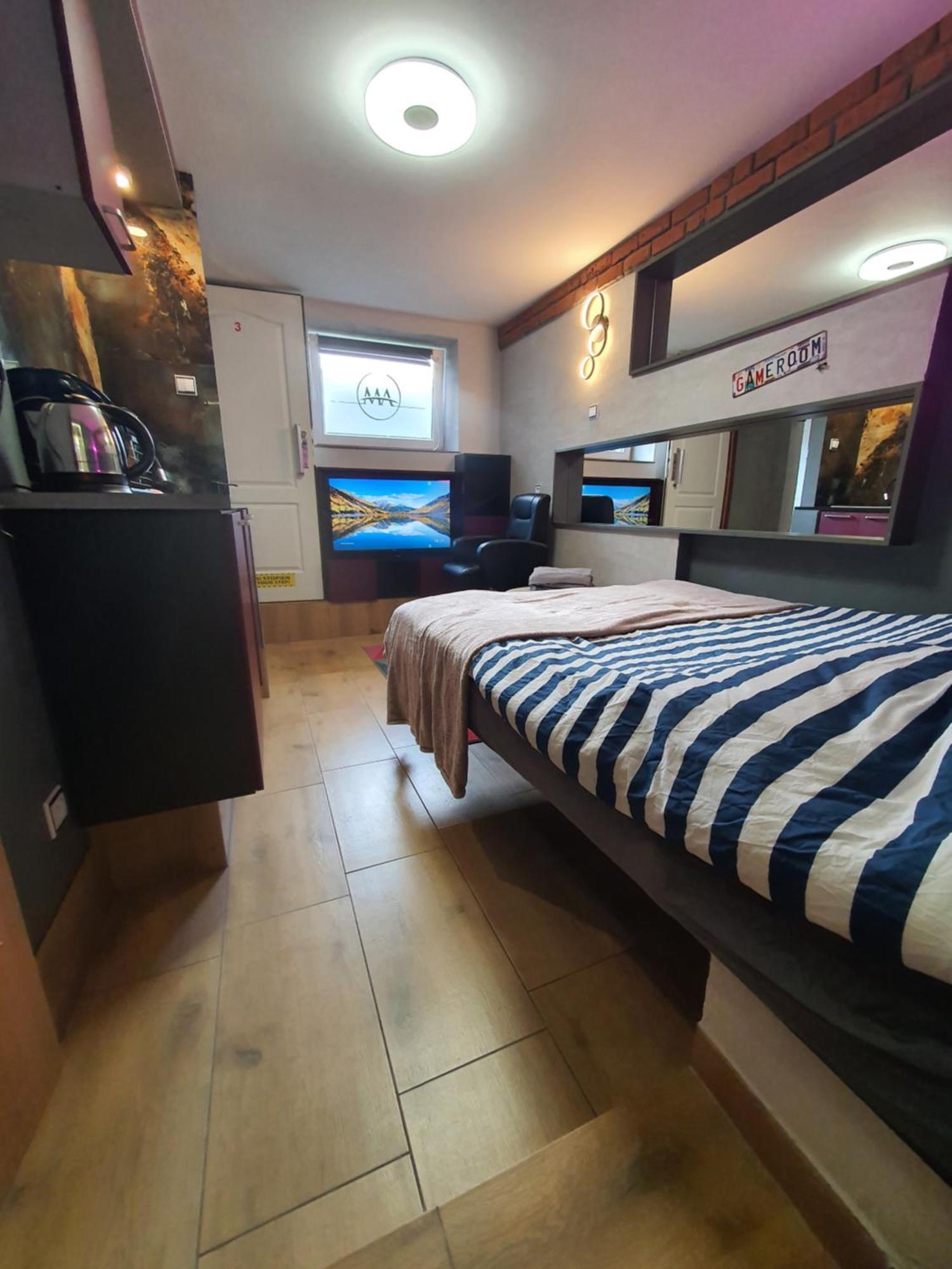 24H Gdynia Mini Apartamenty Na Kod Dostepu & Free Parking & No Keys Eksteriør billede